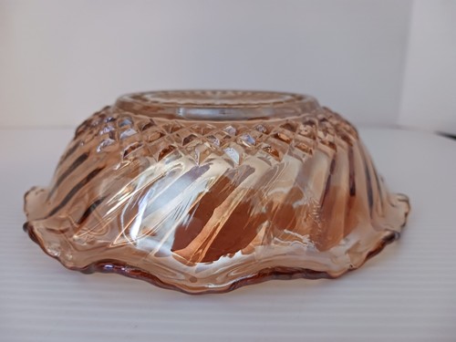 Vintage Marigold Glass Ruffle Bowl Carnival Gold Iridescent USA 6.5" - Picture 5 of 9