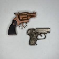 2 Vintage die cast toy cap guns. J.  E. Stevens Co. 25 JR. and Brand Unknown