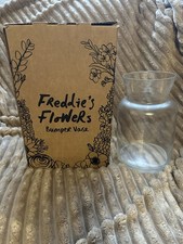 Freddie's Flowers Classic Large Glass Vase New Boxed
