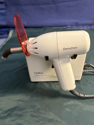 Demetron Optilux Dental Curing Light VCL-401 - Shield Included