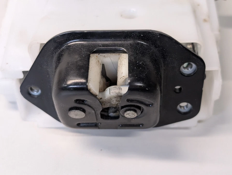 2011-17 NISSAN QUEST ЛИФТГЕЙТ ПРИВОД В СБОРЕ ЗАЩЕЛКА ЗАМОК ДВИГАТЕЛЯ В СБОРЕ OEM - Изображение 2 из 4