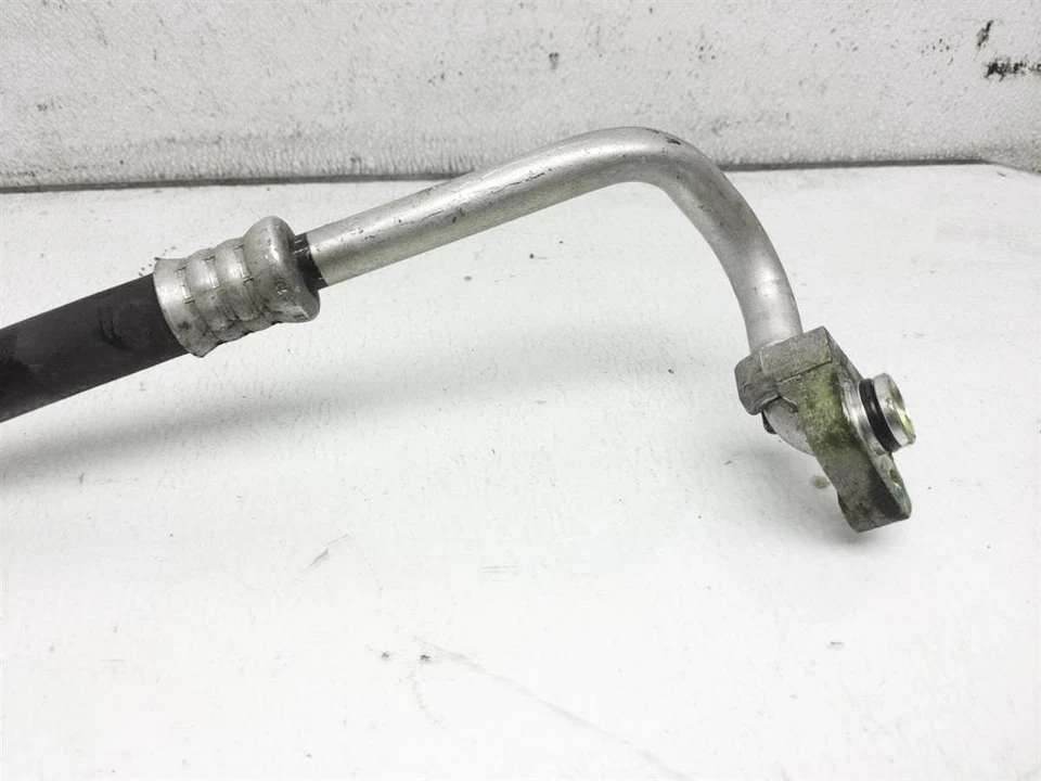 Tubo de manguera líquido de succión aire acondicionado Toyota Matrix 2003-2004 88712-02220 Foto 3 de 4