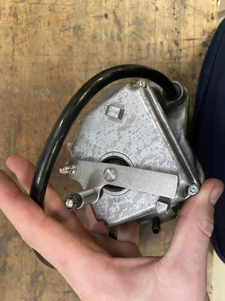 0001415725 Mercedes Benz Throttle Body W202 W124 W140 V140 R129 Untested Core - Image 4 of 4