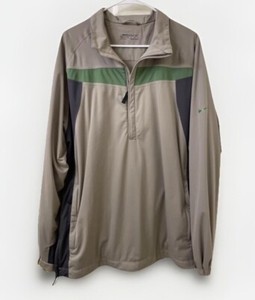 NIKE GOLF STORM-FIT S/S Halfzip Top 新品 NIKE GOLF STORM-FIT S/S Halfzip Top 新品 NIKE GOLF STORM-FIT