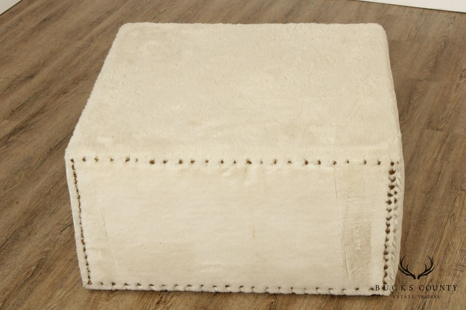 Otomana cuadrada grande de piel sintética blanca de calidad para cóctel Foto 4 de 4