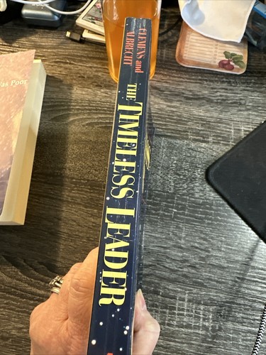 The Timeless Leader by John K. Clemens (1997, Trade Paperback) - Picture 2 of 3