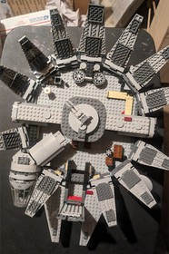 LEGO Star Wars: Millennium Falcon (7965)