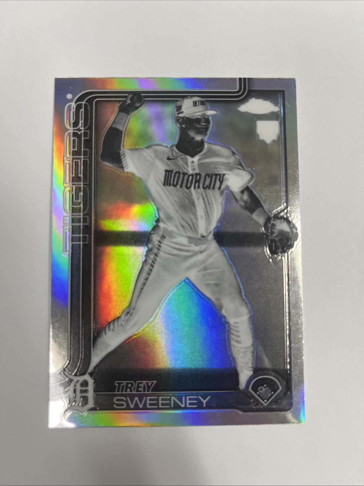 TREY SWEENEY RC NEGATIVE REFRACTOR 2025 TOPPS CHROME 6 DETROIT TIGERS ROOKIE 🔥