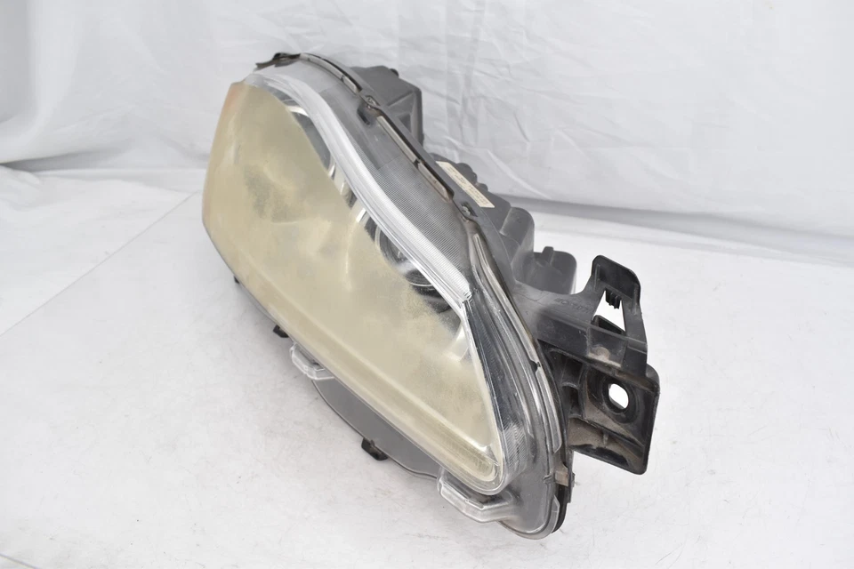 2010-2015 Jaguar XJL Right Passenger Xenon Adaptive Headlight OEM AW9313W029BD - Image 3 of 4