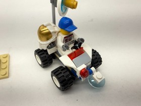 LEGO CITY: Space Starter Set (60077) 100% Complete with Instructions