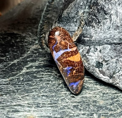 Boulder Opal  Anhänger seitlich gebohrt 