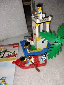 LEGO Pirates: Sabre Island (6265) Comes With Instructions And Original FrontBox 