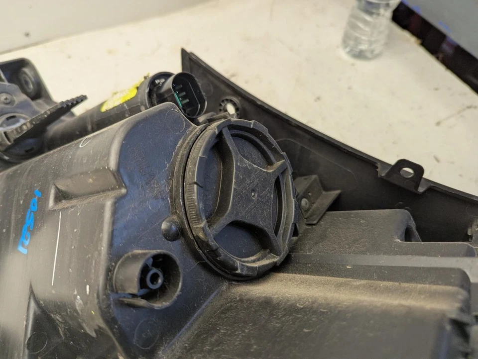 Passenger Headlight US Built VIN 5 1st Digit Halogen Fits 16-18 OPTIMA 792599 - Image 4 of 4