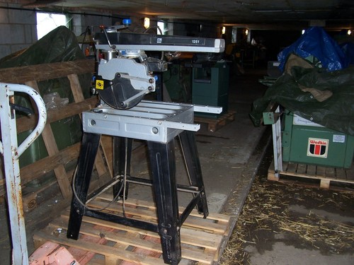 ELU DEWALT 1251 RADIAL ARM CROSS CUT 