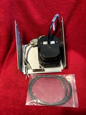 KING KS 272 TRIM SERVO P/N 065-0029-08 WITH MOUNT AND CONNECTOR