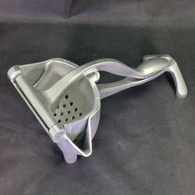 Barfly Aluminum Juicer Handheld Citrus Juicer Fruit Juicer Strainer
