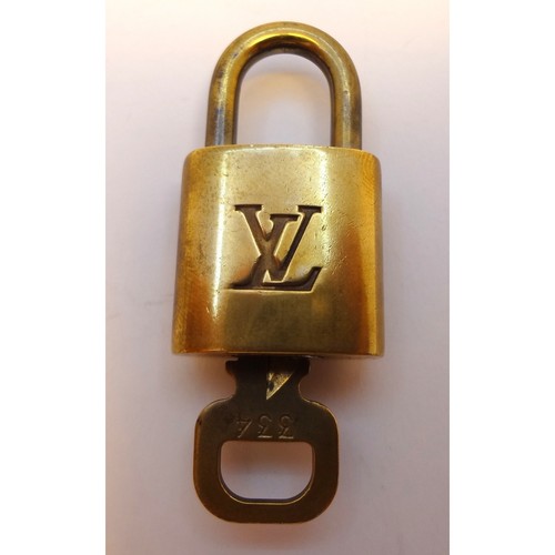 Louis Vuitton Vorhängeschloss Schloss & Schlüssel #334 echt goldfarben - Bild 2 von 3