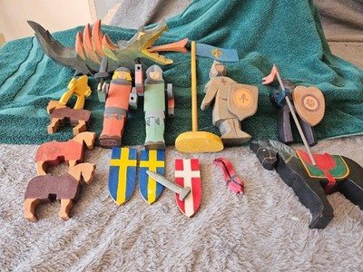 Ostheimer Knight collection, (20 pieces).  rare collection with the Dragon!