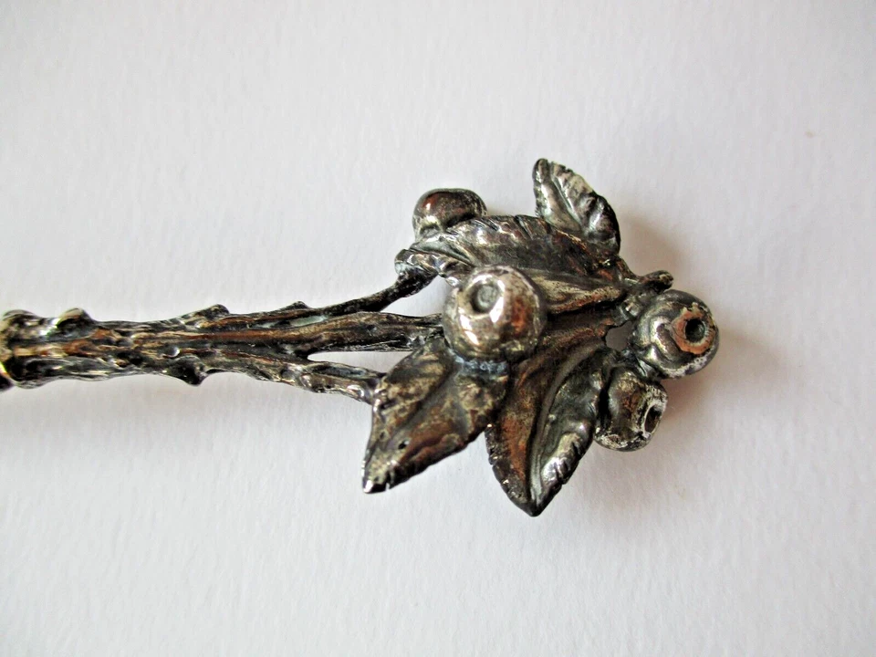 Giovanni Raspini argento 800 piccolo cucchiaio con bacche g 30,7 - Immagine 3 di 4