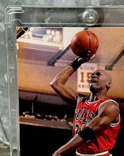 Michael Jordan Card - RARE 90’s CHROME / SILVER INSERT SP - BULLS JERSEY #23 - Picture 5 of 12