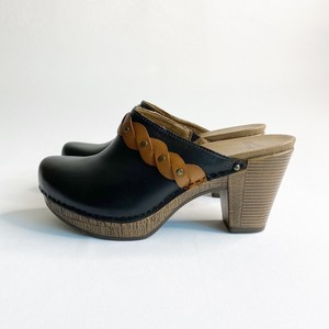 dansko sugar skull clogs