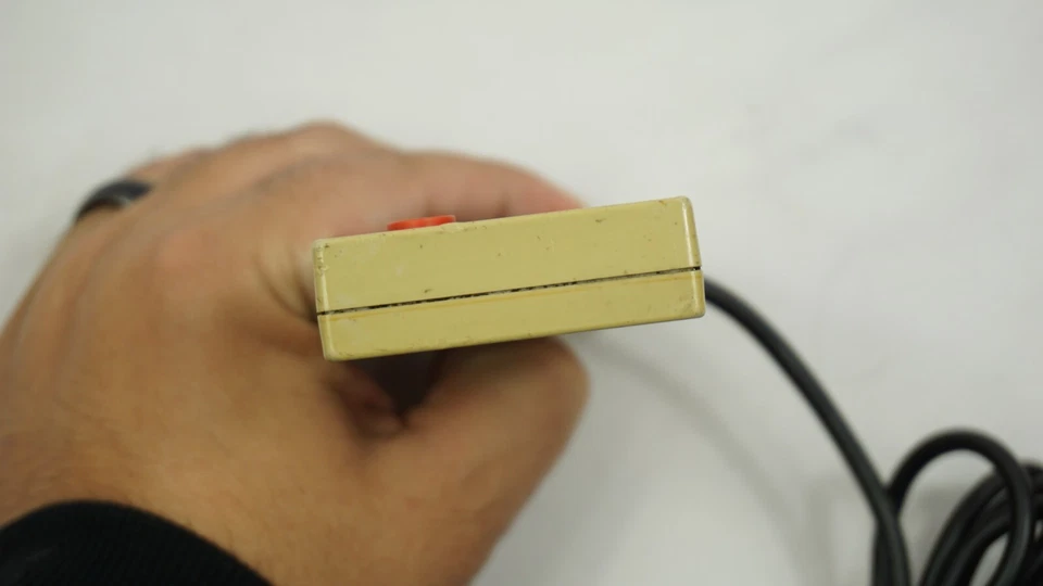 Mando NES Marca Nintendo Original Fabricante Original LIMPIO + PROBADO NES-004 C Foto 4 de 4