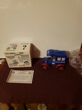 Vintage Die-Cast 1905 U.S. Mail Truck Fourth Edition ERTL model toy Bank 7641