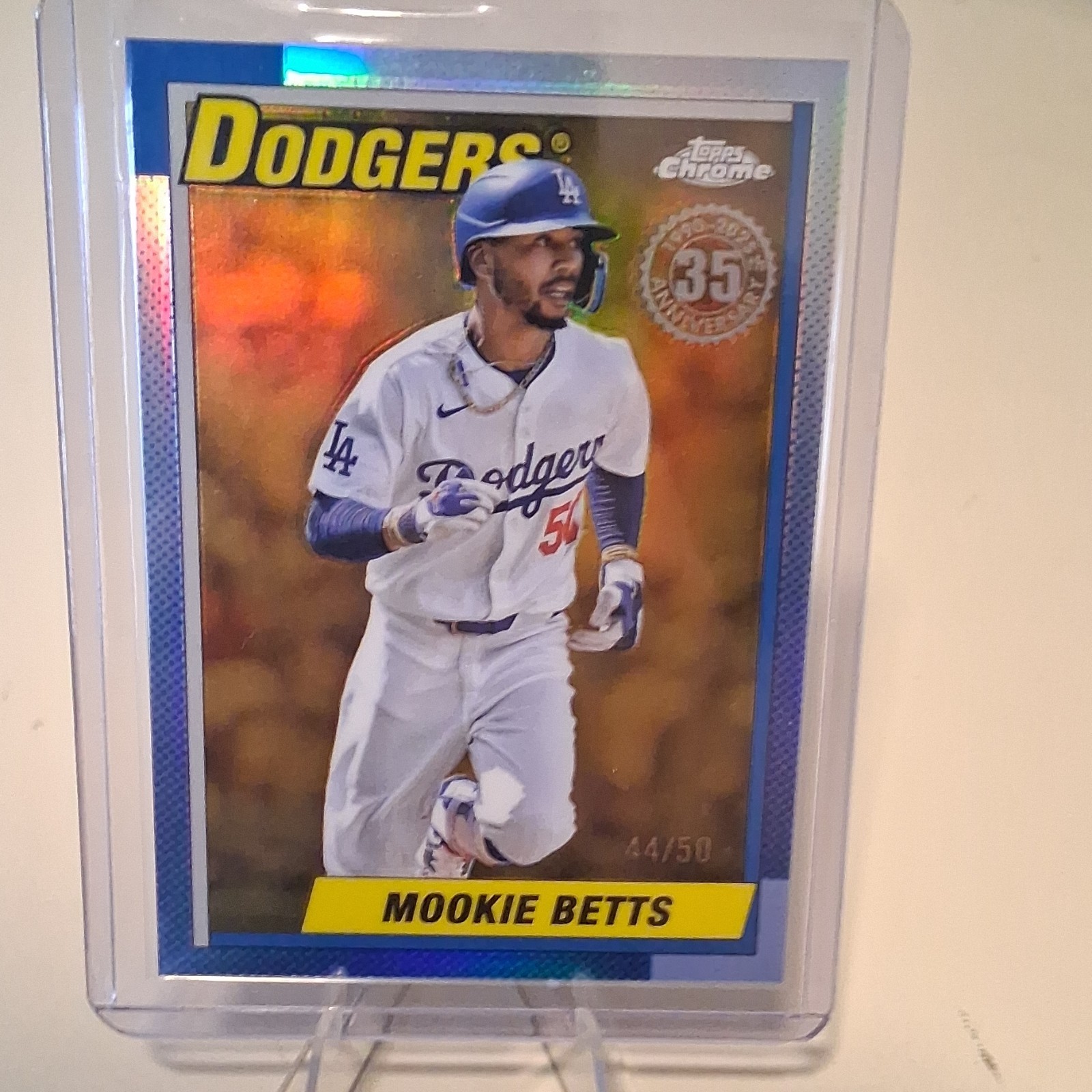 2025 Topps Chrome 1990 Baseball Mookie Betts Gold Refractor /50 #90CB-8 Dodgers
