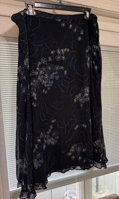 Sag Harbor Women's Floral Skirt Size 16