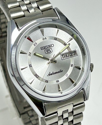 #ad Vintage Seiko 5 Silver Dial Day Date Automatic Movement No.7009A Men Wrist Watch $59.99