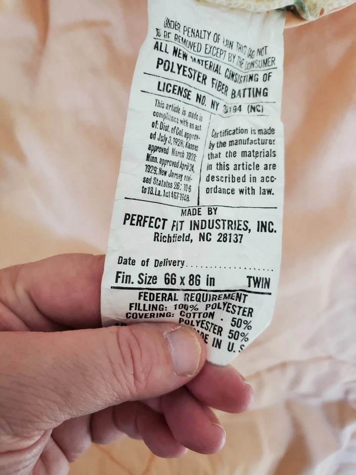 Manta acolchada floral de inspiración vintage - Estampado de jardín de melocotón y rosa - Acogedora... Foto 3 de 4