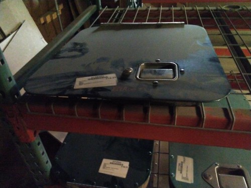 For 1995 PETERBILT 379 REAR DOOR ASSEMBLY Left ,  MT