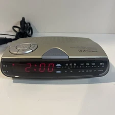 Emerson Alarm Clock AM/FM Radio With Snooze Model CK5028 Works Great!