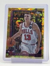 KEVIN HUERTER 2025-26 TOPPS CHROME GOLD SAPPHIRE /50 #43 BULLS Q6383
