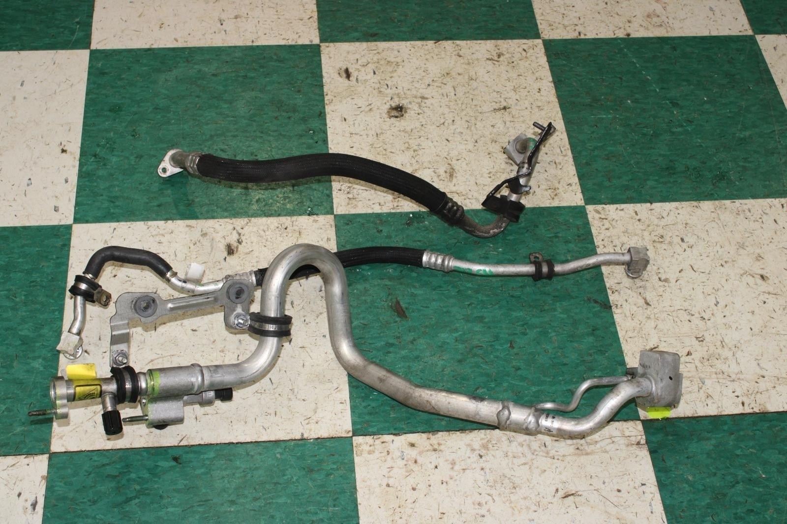 Maserati Ghibli 2014-2021 A/c sets Set