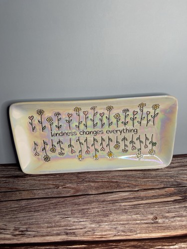 Kindness Changes Everything Trinket Platter - Picture 2 of 5