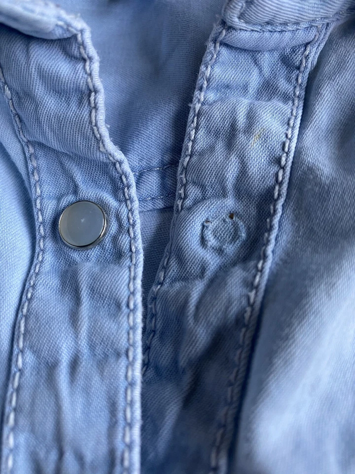 Camisa Tucker + Tate Boys Botones a Presión Mediana 10/12 Azul Denim Foto 3 de 4