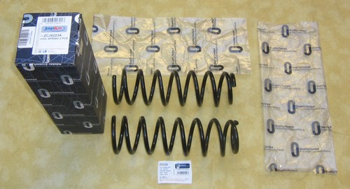 2x Feder Fahrwerksfeder Hinterachse Mitsubishi ASX 4WD Allrad  - kein KYB RA6223