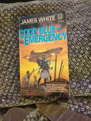 Sector General:Code Blue-Emergency by James White-1987