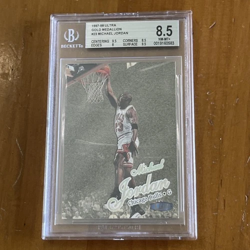 1997-98 Fleer Ultra - Michael Jordan #23G Gold Medallion BGS 8.5 9.5 Centering