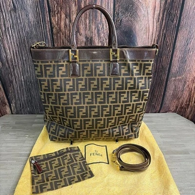 Sac fourre-tout Fendi Zucca nylon jacquard cuir marron double poignée... - Photo 1/4