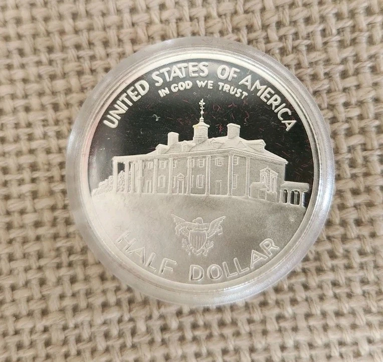 1982 George Washington 250th Anniversary Commerative Half Dollar (Uncirculated) - Image 4 of 4
