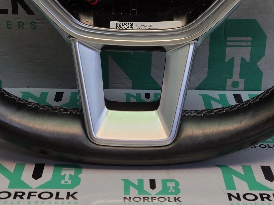 Renault Zoe Leather Steering Wheel With Multi Functions 484006274R - Image 2 of 4