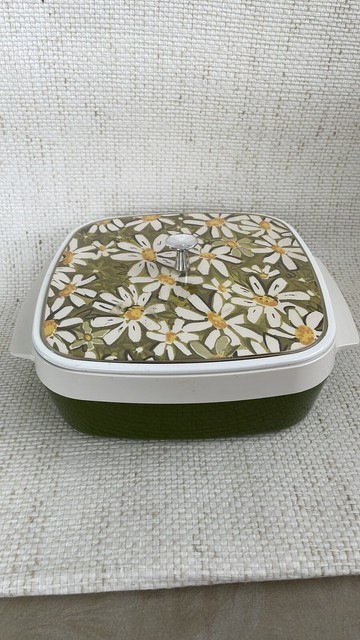 Vintage Estate DAISIES THERMO SERVE 2qt Insulated Serving Dish Gold 70's MCM Vintage Estate DAISIES THERMO SERVE 2qt Insulated Serving Dish Gold 70's MCM