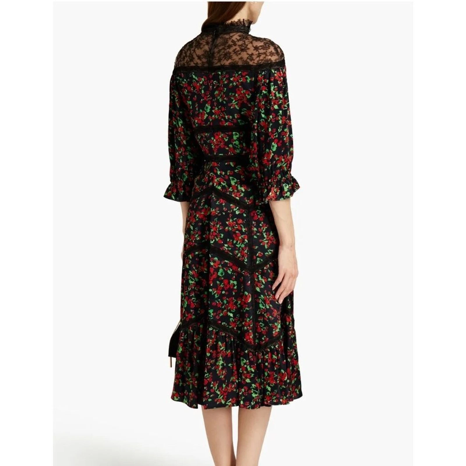 Abito Valentino con rifiniture in pizzo