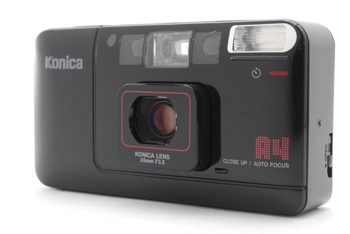 KONICA　BIGMINI　A4 2 Broken Konica Big Mini A4 — Point and shoot cameras at