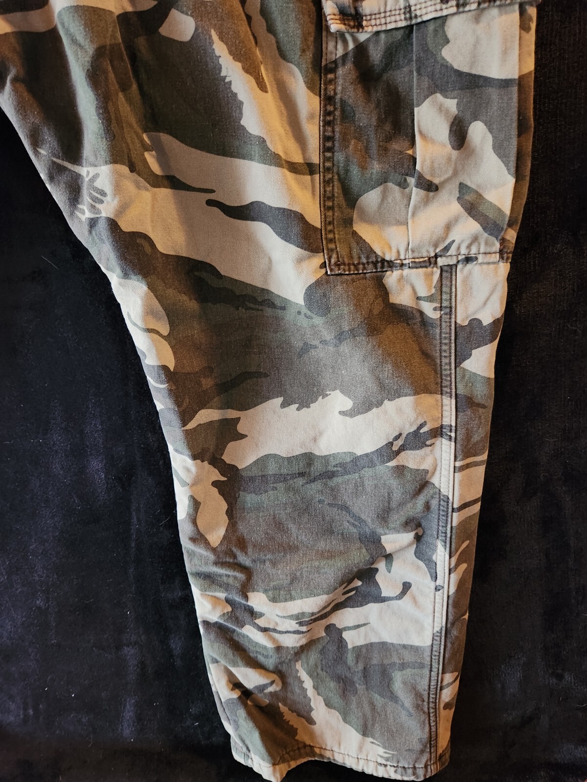 Wrangler Camo Cargo Pants Relaxed Fit Mens 42x30 Camo… Gem