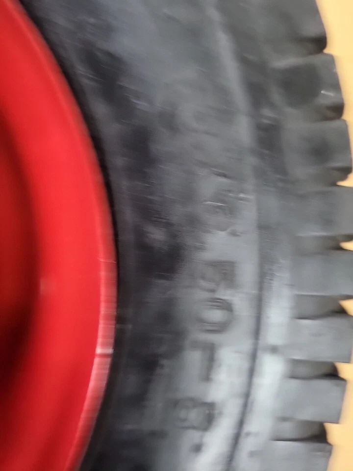 Llanta y llanta utilitaria de 2 piezas 16x6,50-8 llanta y neumático para cortadora de césped. Se adapta a ejes de 3/4 Foto 2 de 4