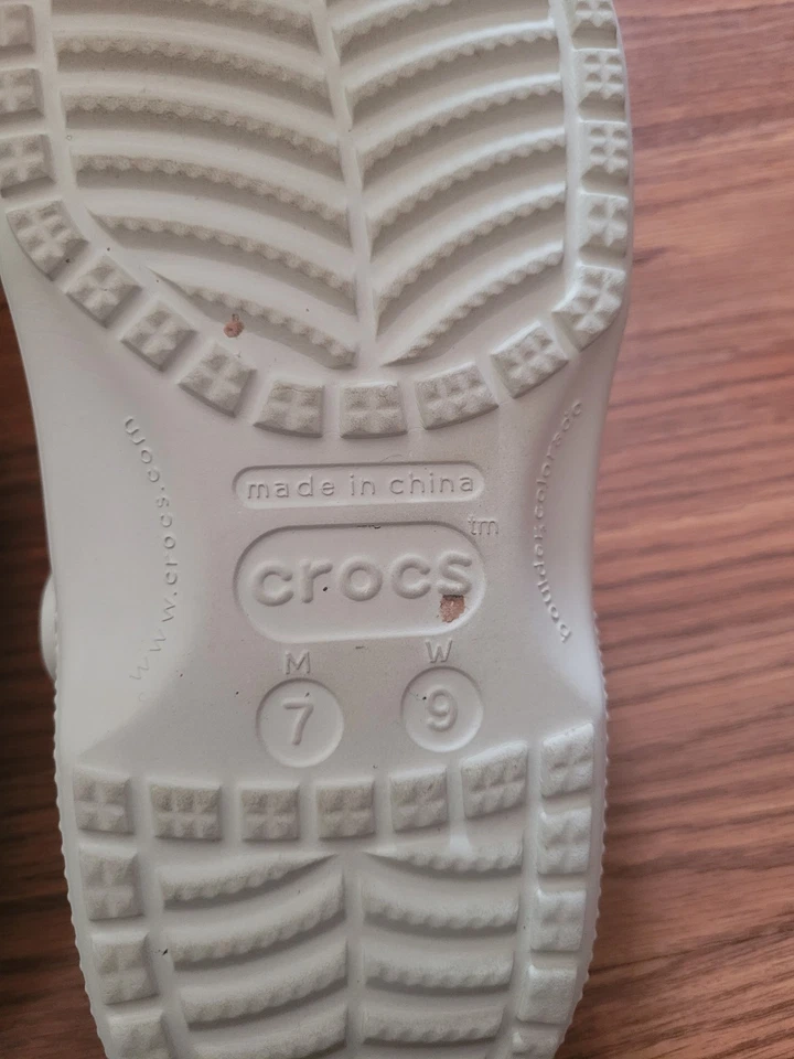 Zapatos Crocs Off White clásicos de espuma sin cordones para mujer’s 9 para hombre’s 7 cómodos Foto 4 de 4