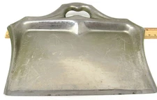 Silent Butler Metal Crumb Catcher Empress Ware Crumber Vintage Large 7" Bottom